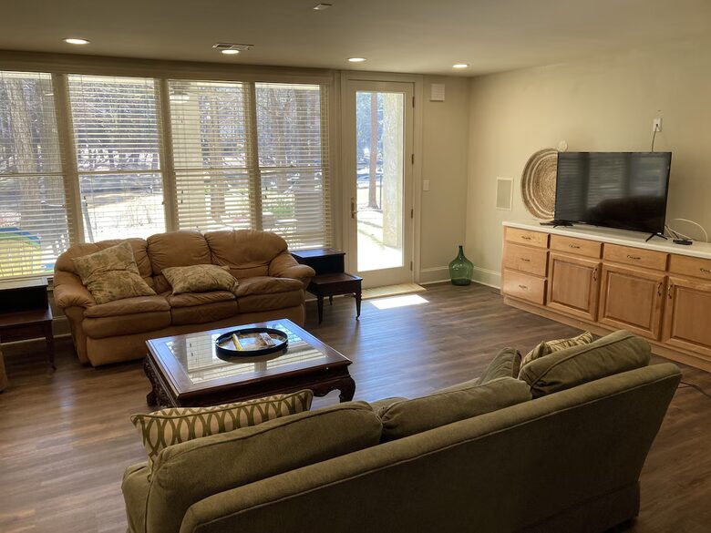 Tranquil Lakefront Retreat on Reynolds Lake Oconee - Greensboro, Georgia