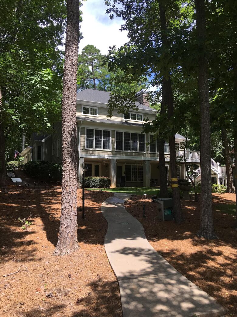 Tranquil Lakefront Retreat on Reynolds Lake Oconee - Greensboro, Georgia