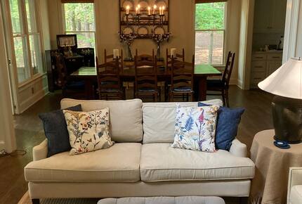 Tranquil Lakefront Retreat on Reynolds Lake Oconee - Greensboro, Georgia