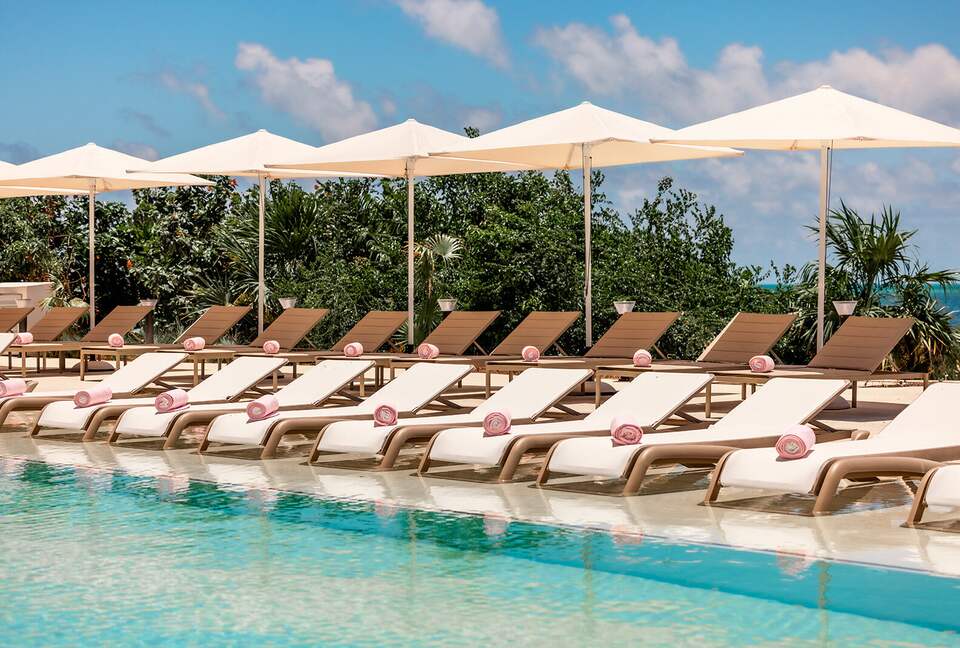 Gala Oceanfront Suite - One Bedroom at AVA Resort Cancún (ALL-INCLUSIVE INCLUDED) - Cancún, Mexico