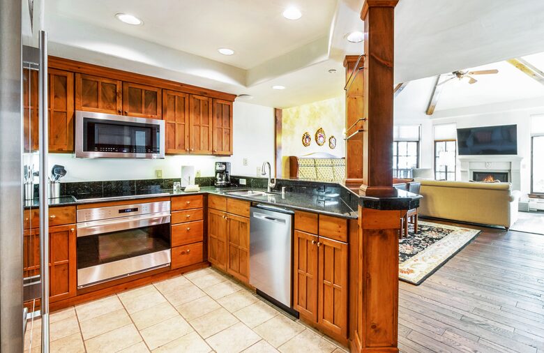Austria Haus - 3 Bedroom Penthouse - Vail, Colorado