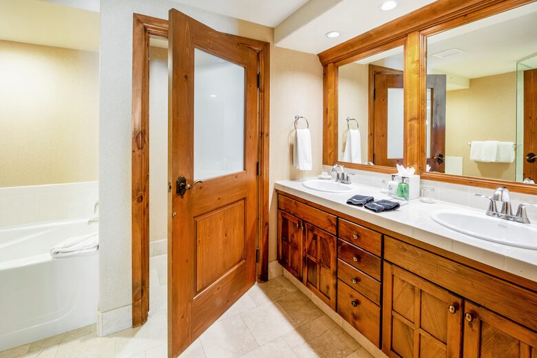 Austria Haus - 3 Bedroom Penthouse - Vail, Colorado