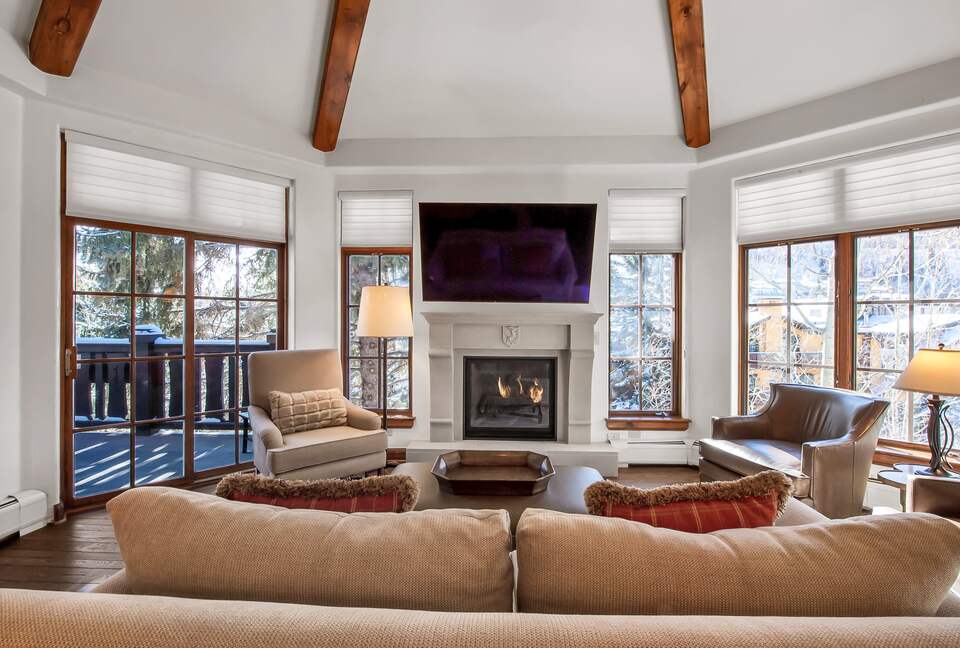 Austria Haus - 3 Bedroom Penthouse - Vail, Colorado
