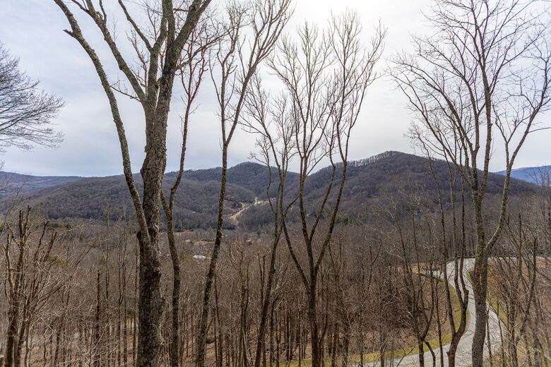 Bouldercrest at Eagles Nest - Banner Elk, North Carolina