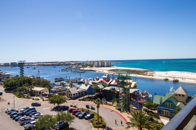 Emerald Grande at HarborWalk Village - 3 Bedroom - Destin, Florida