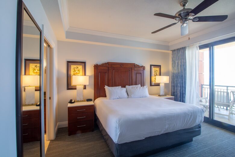Emerald Grande at HarborWalk Village - 3 Bedroom Corner - Destin, Florida