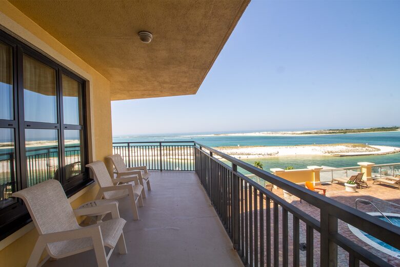 Emerald Grande at HarborWalk Village - 3 Bedroom Corner - Destin, Florida