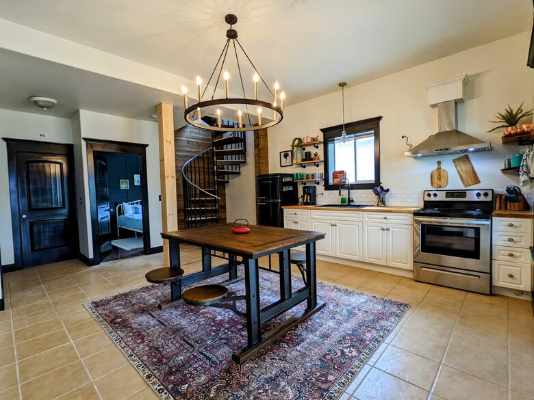 Downstairs kitchen