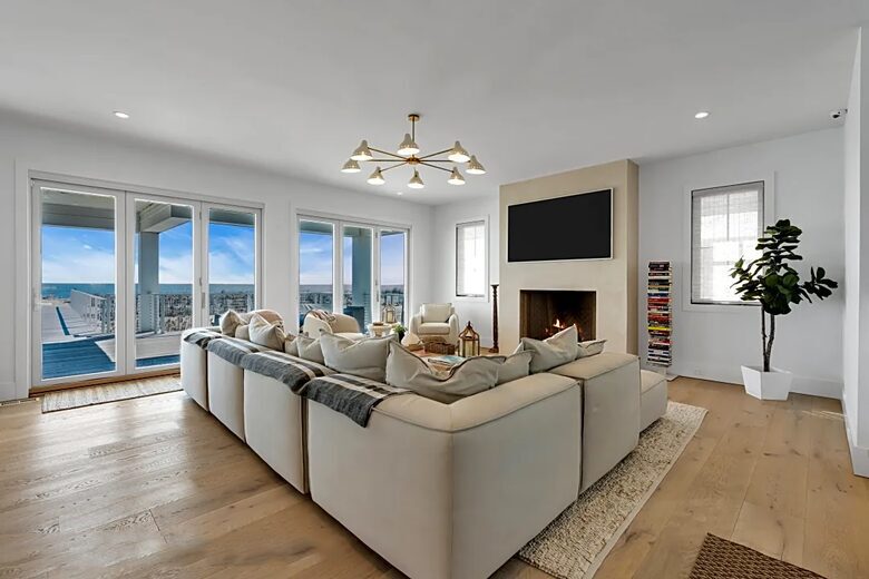 Oceanfront Modern Farmhouse with Beach Access - Mantoloking, New Jersey