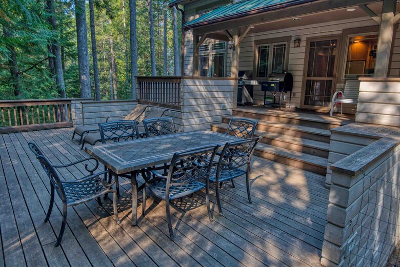 Lost Owl Lodge - Packwood, Washington