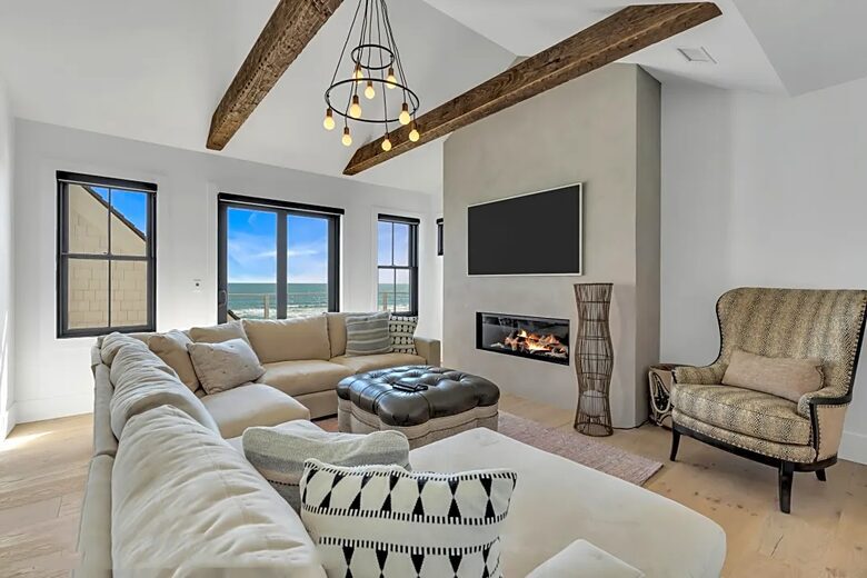 Oceanfront Modern Farmhouse with Beach Access - Mantoloking, New Jersey