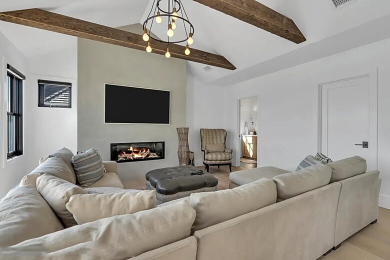 Oceanfront Modern Farmhouse with Beach Access - Mantoloking, New Jersey