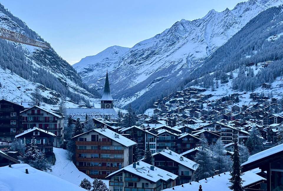 Matterhorn View Apartment - Zermatt, Switzerland