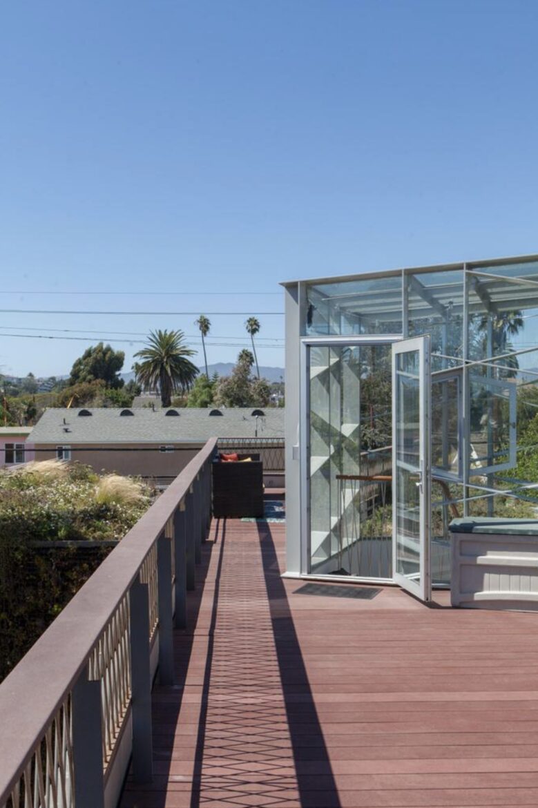 Architectural Oasis in Venice - Venice, California