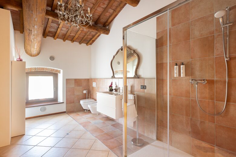 Luxury Three-Bedroom Penthouse in the Heart of Valpolicella - Mezzane di Sotto, Italy