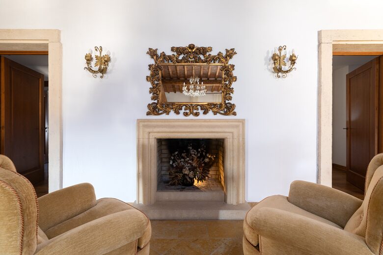 Luxury Three-Bedroom Penthouse in the Heart of Valpolicella - Mezzane di Sotto, Italy