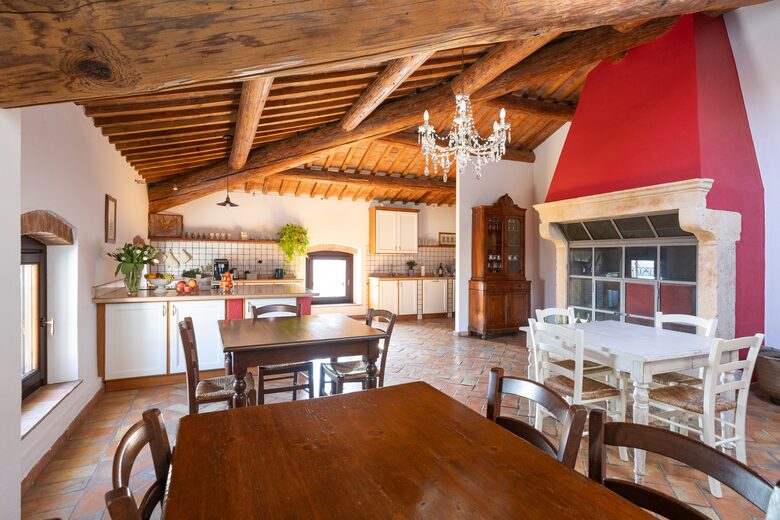 Luxury Three-Bedroom Penthouse in the Heart of Valpolicella - Mezzane di Sotto, Italy