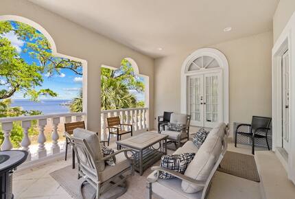 Maison Rose - Eastpoint, Florida