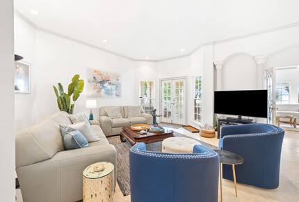 Maison Rose - Eastpoint, Florida