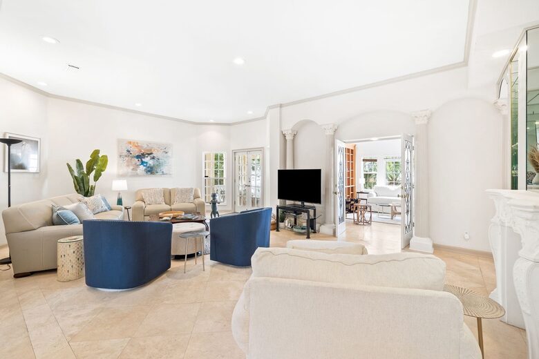 Maison Rose - Eastpoint, Florida