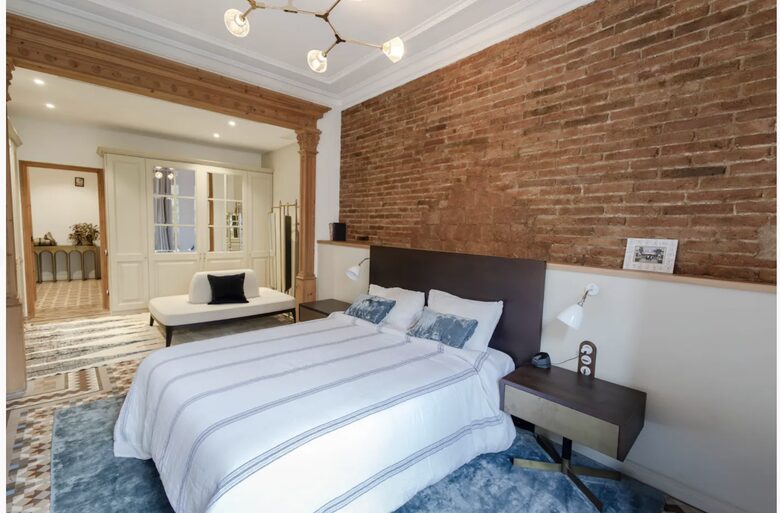 Luxury Apartment With Terrace - Barcelona, Spain
