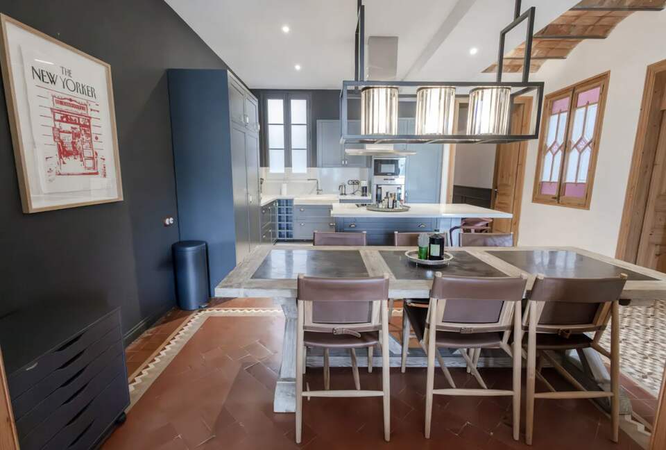 Luxury  Apartment With Terrace - Barcelona, Spain