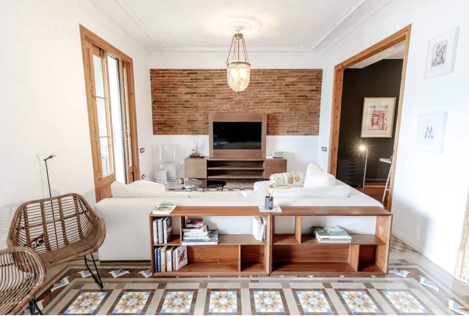 Luxury Apartment With Terrace - Barcelona, Spain