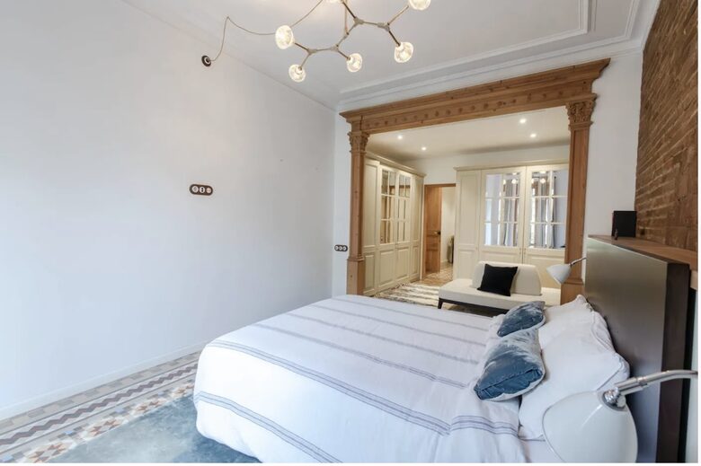 Luxury Apartment With Terrace - Barcelona, Spain