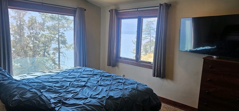 Montana Lake Cabin - Polson, Montana