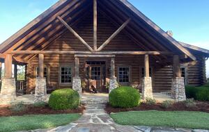 Dream Ranch Lodge & Hunting Preserve - Guntersville, Alabama