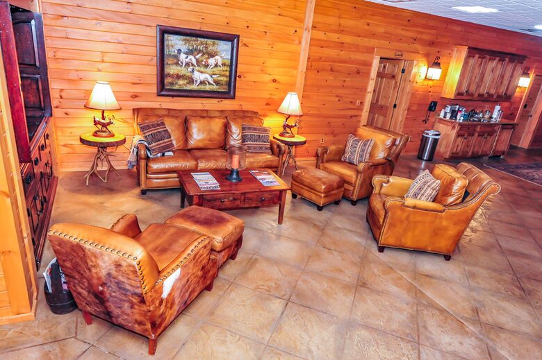 Dream Ranch Lodge & Hunting Preserve - Guntersville, Alabama
