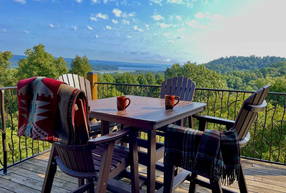 Dream Ranch Lodge & Hunting Preserve - Guntersville, Alabama