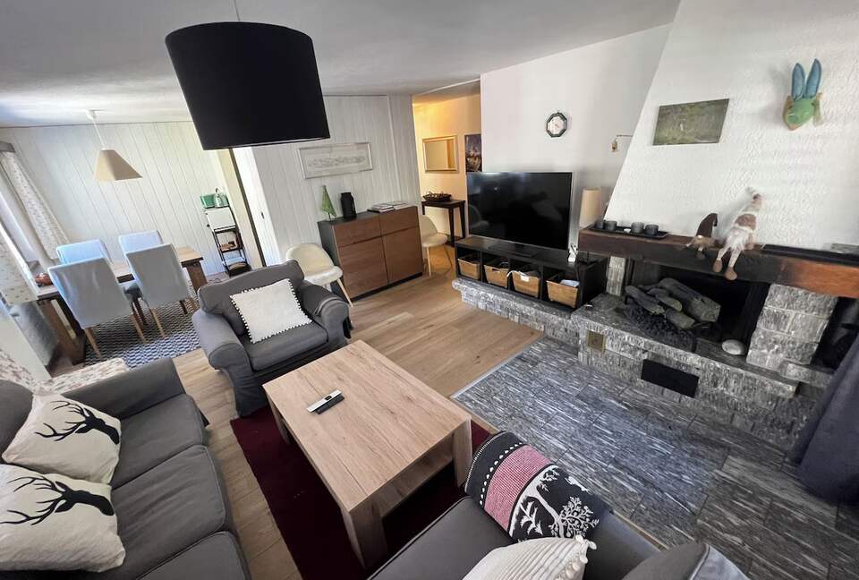 Matterhorn View Apartment - Zermatt, Switzerland