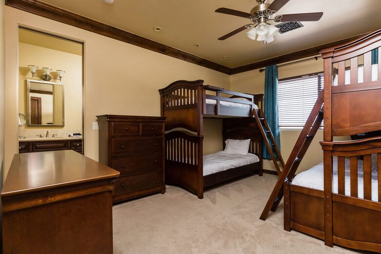 Bunk Bedroom