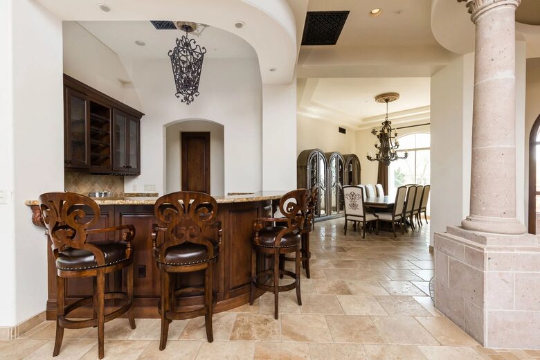 Bar / Dining Room