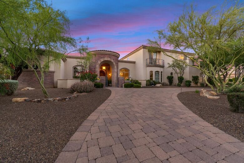 Scottsdale Tropical Oasis with Hawaiian-Style Pool - Scottsdale, Arizona