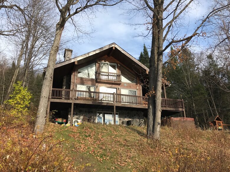 Sunny and Cozy Lake Cabin in Mont-Tremblant - Mont-Tremblant, Canada
