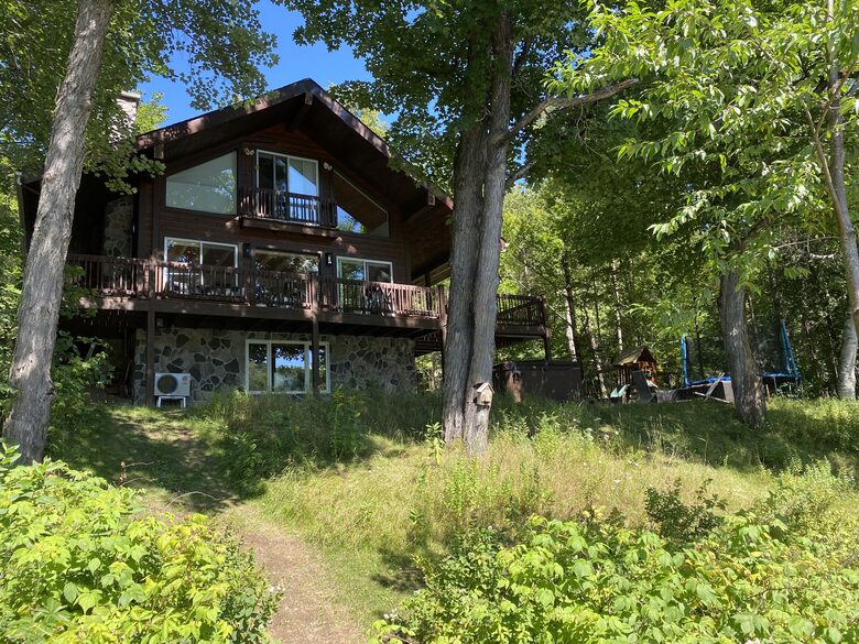 Sunny and Cozy Lake Cabin in Mont-Tremblant - Mont-Tremblant, Canada