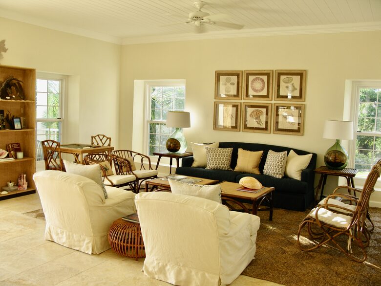 Elegant Hilltop Retreat Overlooking the Caribbean Sea - Governor's Harbour, Bahamas