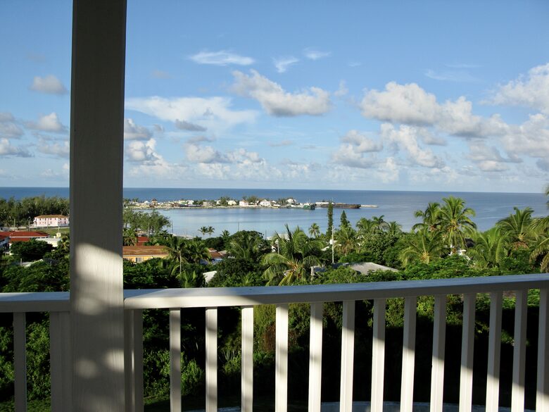 Elegant Hilltop Retreat Overlooking the Caribbean Sea - Governor's Harbour, Bahamas