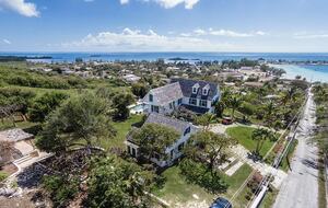 Elegant Hilltop Retreat Overlooking the Caribbean Sea - Governor's Harbour, Bahamas