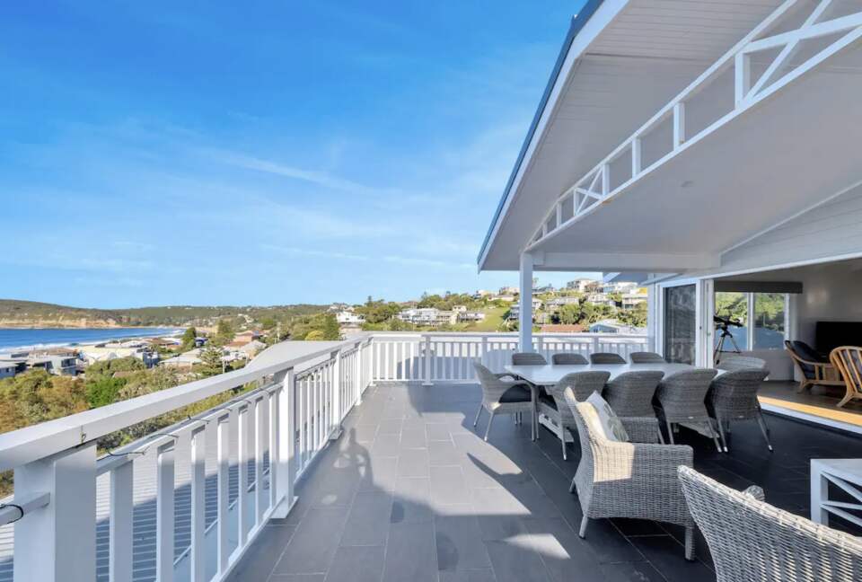 The CopaView Beach House - Copacabana, Australia