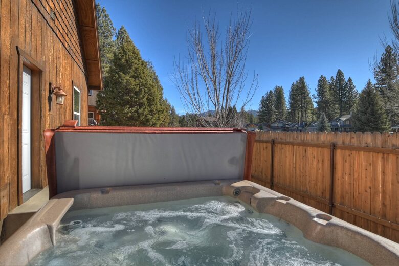 Longhorn Lodge | Spa, Close to Snow Summit, Pet Friendly - Big Bear Lake, California