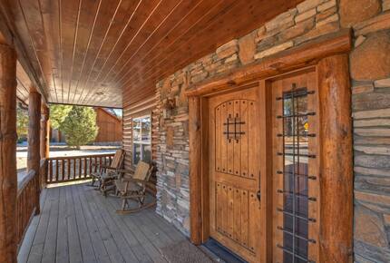 Longhorn Lodge | Spa, Close to Snow Summit, Pet Friendly - Big Bear Lake, California