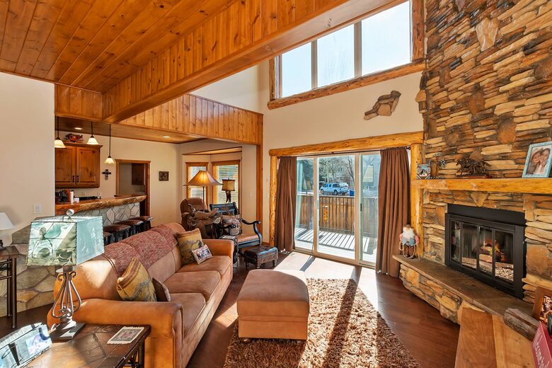 Longhorn Lodge | Spa, Close to Snow Summit, Pet Friendly - Big Bear Lake, California