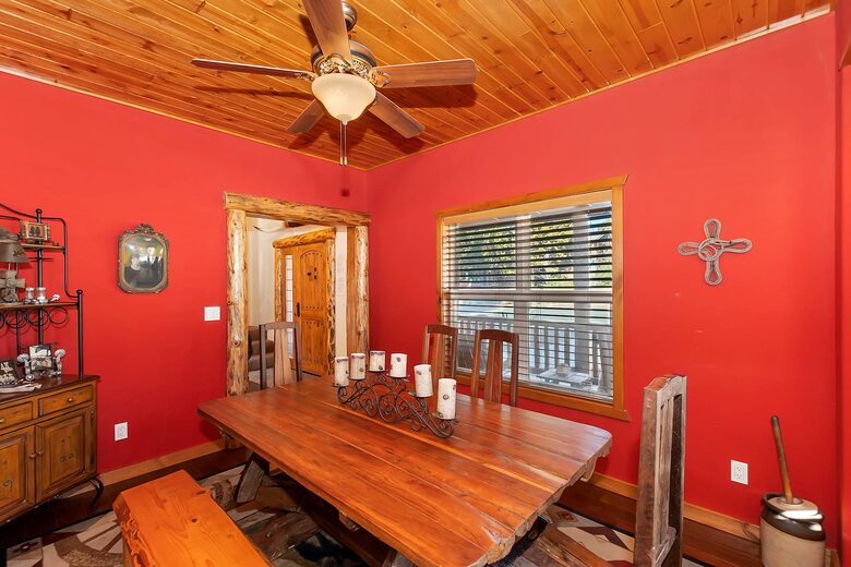 Longhorn Lodge | Spa, Close to Snow Summit, Pet Friendly - Big Bear Lake, California
