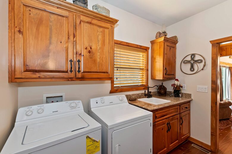 Longhorn Lodge | Spa, Close to Snow Summit, Pet Friendly - Big Bear Lake, California