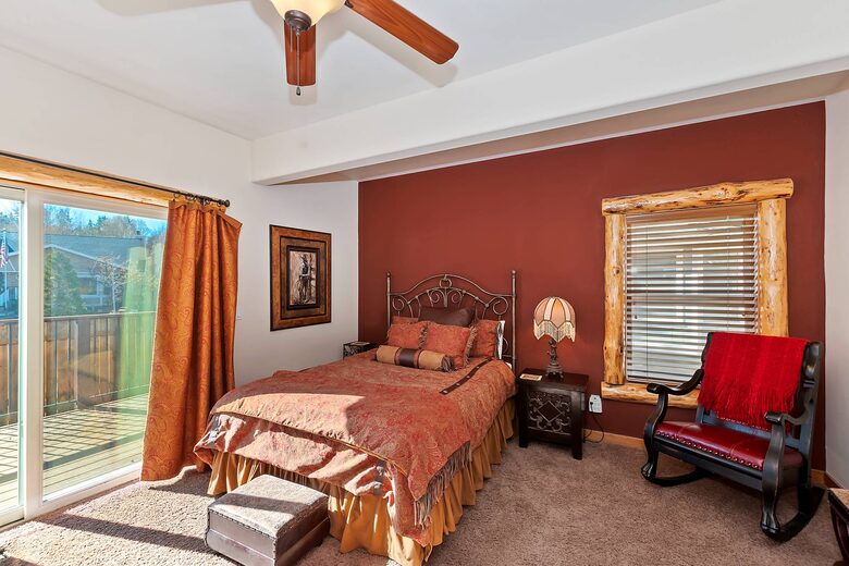 Longhorn Lodge | Spa, Close to Snow Summit, Pet Friendly - Big Bear Lake, California