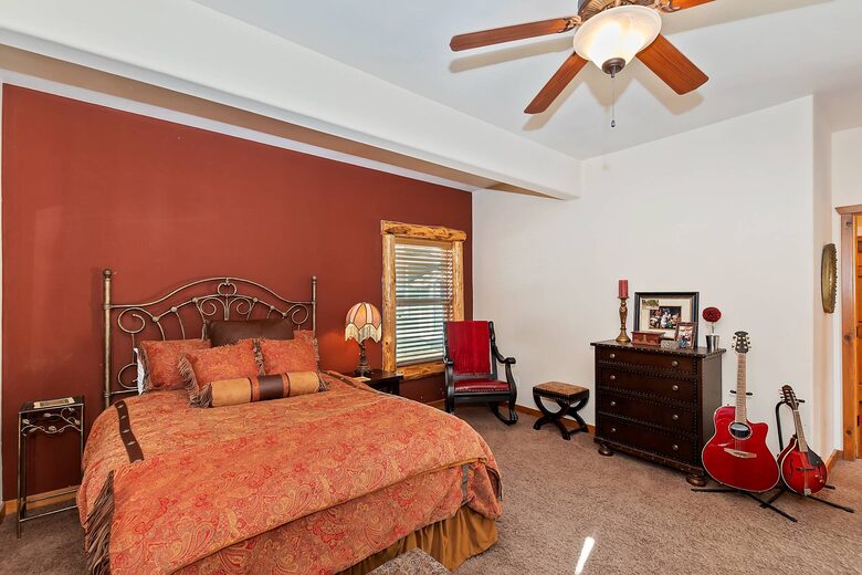 Longhorn Lodge | Spa, Close to Snow Summit, Pet Friendly - Big Bear Lake, California