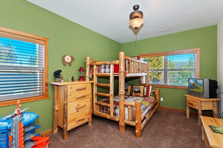 Longhorn Lodge | Spa, Close to Snow Summit, Pet Friendly - Big Bear Lake, California